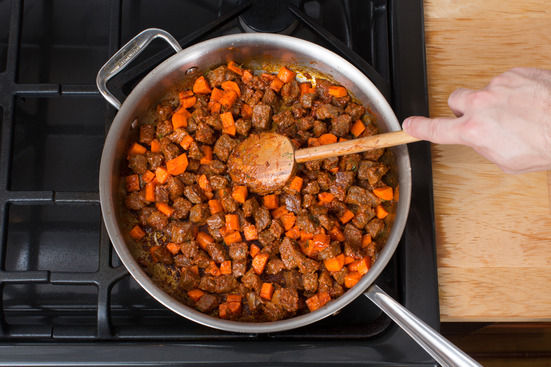 Cách làm bò hầm khoai tây nghiền: Món Tây ngon dễ làm