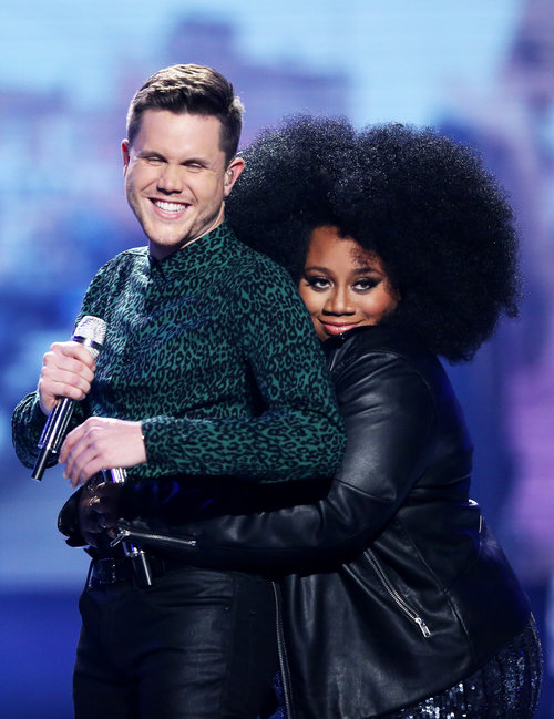 Những khoảnh khắc đáng nhớ tại chung kết American Idol mùa cuối - Ảnh 12