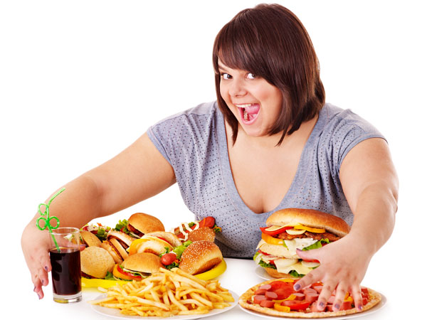 Giảm cảm giác thèm ăn: Chuối xanh luôn tạo cho bạn cảm giác no và hài lòng sau mỗi bữa ăn. Vì vậy, những người không ăn chuối xanh lúc nào cũng có cảm giác thèm ăn liên tục, dẫn đến tăng cân và những rối loạn khác.