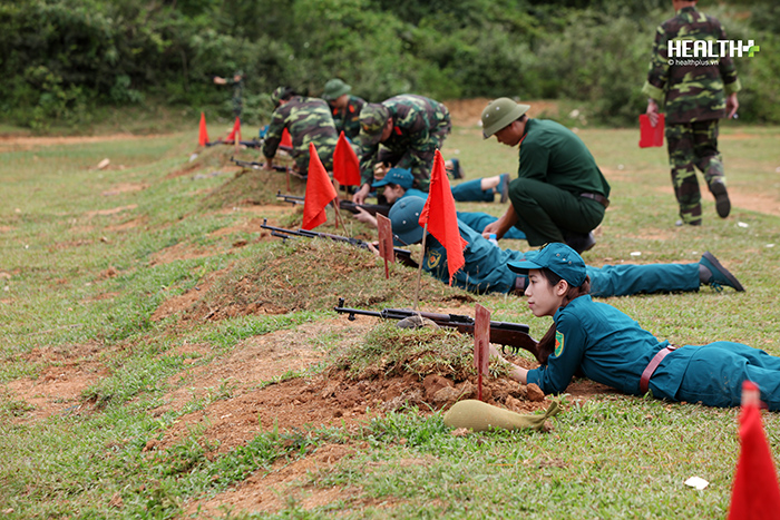 IMC tham gia huấn luyện dân quân tự vệ 2016:  Thực hành bắn đạn thật  - Ảnh 7