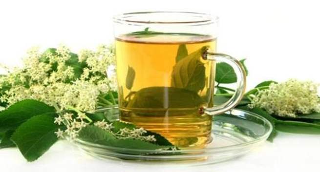 Uống trà xanh: Uống ít nhất 2 tách trà xanh và uống 3 lần/tuần có thể giúp bạn giữ cho tuyến tiền liệt khỏe mạnh. Đặc tính chống oxy hóa của trà xanh sẽ giúp bảo vệ cơ thể và chống lại bệnh Ung thư.