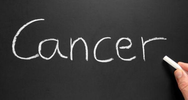 Ngăn ngừa ung thư: Cần tây có thể giúp ngăn ngừa ung thư rất hiệu quả. Các nghiên cứu đã tìm thấy rằng, cần tây có chứa chất flavonoid, có thể bảo vệ cơ thể khỏi các tế bào ung thư tuyến tụy.