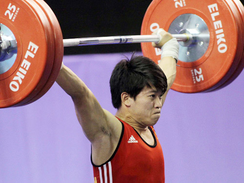 Trần Lê Quốc Toàn là một cái tên đang được chờ đợi những bất ngờ ngoài Thạch Kim Tuấn trong bộ môn cử tạ của đoàn Thể thao Việt Nam dự Rio 2016. Anh là nam VĐV đầu tiên của đội cử tạ Việt Nam đã giành huy chương bạc tại giải vô địch châu Á 2015