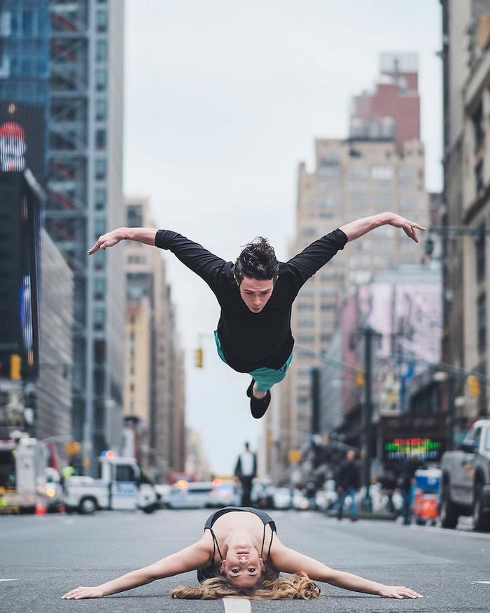 Mê hoặc với những vũ điệu ballet tuyệt đẹp trên đường phố New York - Ảnh 10