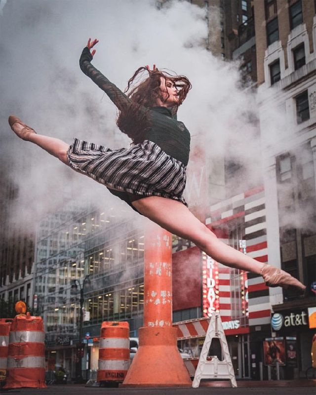 Mê hoặc với những vũ điệu ballet tuyệt đẹp trên đường phố New York - Ảnh 11
