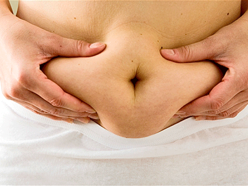 Tăng cân nhanh khi mãn kinh: Có ăn kiêng cũng khó giảm!