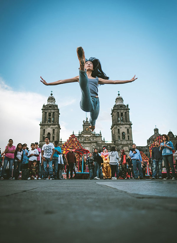 Mỗi khi các vũ công đường phố biểu diễn đều thu hút mọi ánh nhìn của người dân Mexico