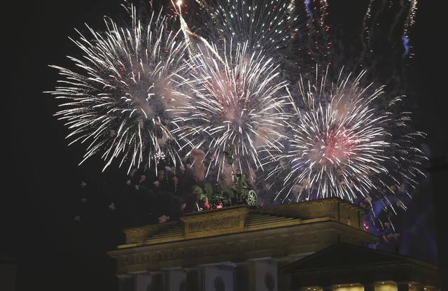 Cổng thành Brandenburg luôn là địa điểm đón năm mới yêu thích của người dân Đức (Ảnh: Reuters)