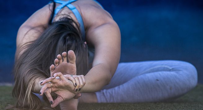 6 bài tập yoga giúp hỗ trợ giảm cân hiệu quả - Ảnh 2