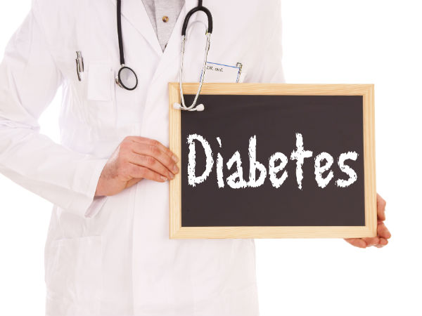 Bệnh đái tháo đường: Bệnh đái tháo đường cũng có thể ảnh hưởng đến thận và gây bọt trong nước tiểu.