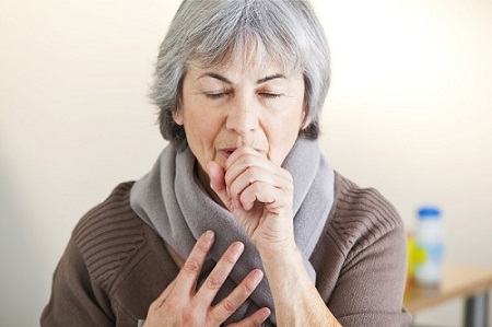Ảnh hưởng đến hô hấp: Đối với những người bị hen suyễn, khói hương có thể khiến họ bị khó thở và tái phát những cơn hen. Với người bình thường, việc tiếp xúc thường xuyên với khói hương cũng có thể gây ra tình trạng viêm phế quản.