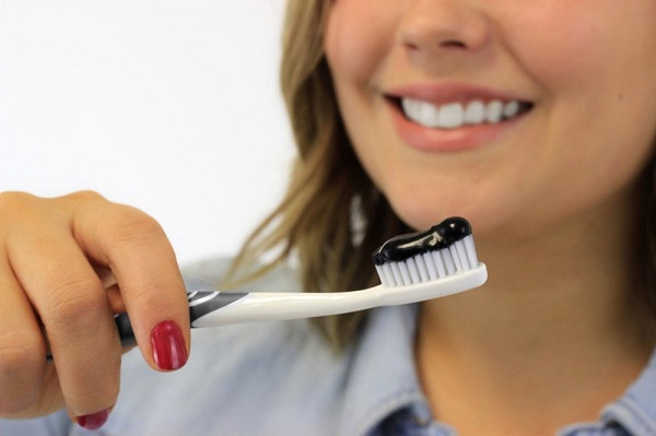 Làm trắng răng bằng 9 cách tự nhiên an toàn ngay tại nhà - Ảnh 2
