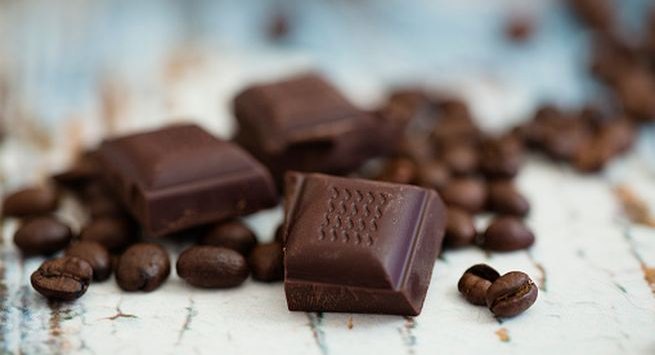 Cacao: Hàm lượng cao chất chống oxy hóa polyphenol trong cacao không những tốt cho sức khỏe mà còn giúp ngăn ngừa và làm giảm tác hại của các gốc tự do trong cơ thể.