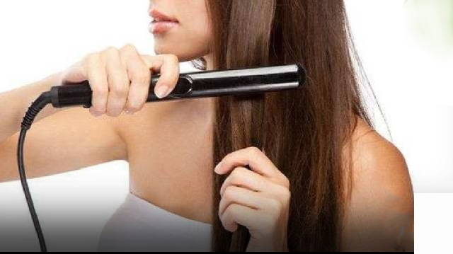 Sử dụng nhiều hóa chất lên tóc có khiến tóc xơ yếu và gãy rụng không?