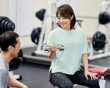Bài tập 10 phút với một quả tạ đơn giúp toàn thân chắc khỏe