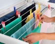 Phơi quần áo ướt trong nhà tiềm ẩn nguy cơ gì cho sức khỏe?
