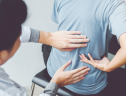 Đau thần kinh tọa do thoát vị đĩa đệm chèn dây thần kinh phải làm sao?