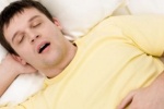 Ngừng thở khi ngủ có thể làm tăng nguy cơ viêm phổi