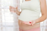Phụ nữ mang thai uống calci kéo dài có sao không?