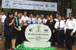 Vinamilk trồng cây xanh tưởng niệm các anh hùng liệt sỹ ngã ba Đồng Lộc