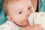 9 điều phải nhớ khi nuôi con bằng sữa công thức