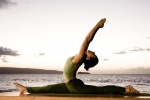 Yoga giúp giảm đau lưng, đau đầu?