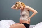 Đau lưng khi mang thai: Không nên coi nhẹ!