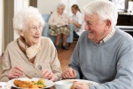 Rối loạn tiêu hóa: Vấn đề thường gặp ở người cao tuổi