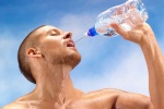 Uống ít nước khi tập luyện có thể gây tử vong