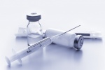 Đặt cọc để được… tiêm vaccine