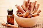 Tự chế tinh dầu quế tại nhà để tận hưởng 7 “hương vị” của sức khỏe