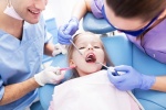 Răng trẻ bị sâu có nên diệt tủy?