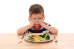 Cha mẹ cần làm gì khi trẻ biếng ăn?
