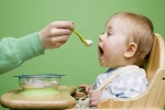 Cho trẻ ăn dặm đúng cách - tiêu hóa khỏe mạnh