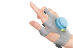 GyroGlove: Găng tay công nghệ cho bệnh nhân Parkinson