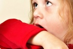 Viêm thanh quản ở trẻ: Bệnh nhẹ thành chết người nếu mẹ lơ là