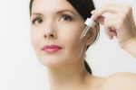 Facial oils dưỡng da siêu ẩm hơn cả lotion