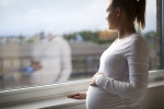 Đang mang thai có nên dùng TPCN Nga Phụ Khang hỗ trợ điều trị u xơ tử cung?