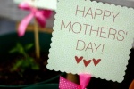 Ngày của Mẹ: Vòng quanh thế giới xem con người ta tặng gì cho mẹ