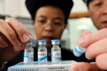 Trung Quốc bắt giữ hơn 100 vụ buôn bán vaccine trái phép