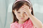 Trẻ bị đau nửa đầu: Cẩn thận con bị thiếu hụt vitamin