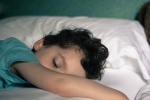 Teen béo phì ngủ thế này có thể bị bệnh gan nặng hơn