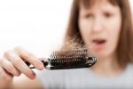 5 vấn đề sức khỏe có thể gây rụng tóc mà bạn cần lưu ý
