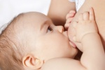 Sữa mẹ giúp ngừa viêm màng não ở trẻ sơ sinh