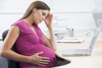 Mẹ bầu cần làm gì khi bị viêm lộ tuyến cổ tử cung?