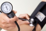 Làm sao để giảm huyết áp một cách dễ dàng?