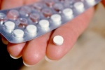 Tai họa vì dùng thuốc tránh thai trị mụn