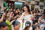 Hoa hậu Mỹ Linh: Mọi người quá nặng lời về chiếc váy của tôi
