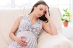 Mẹ bầu hay lo lắng, stress dễ sảy thai