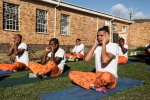 Dùng Yoga cải giáo tù nhân